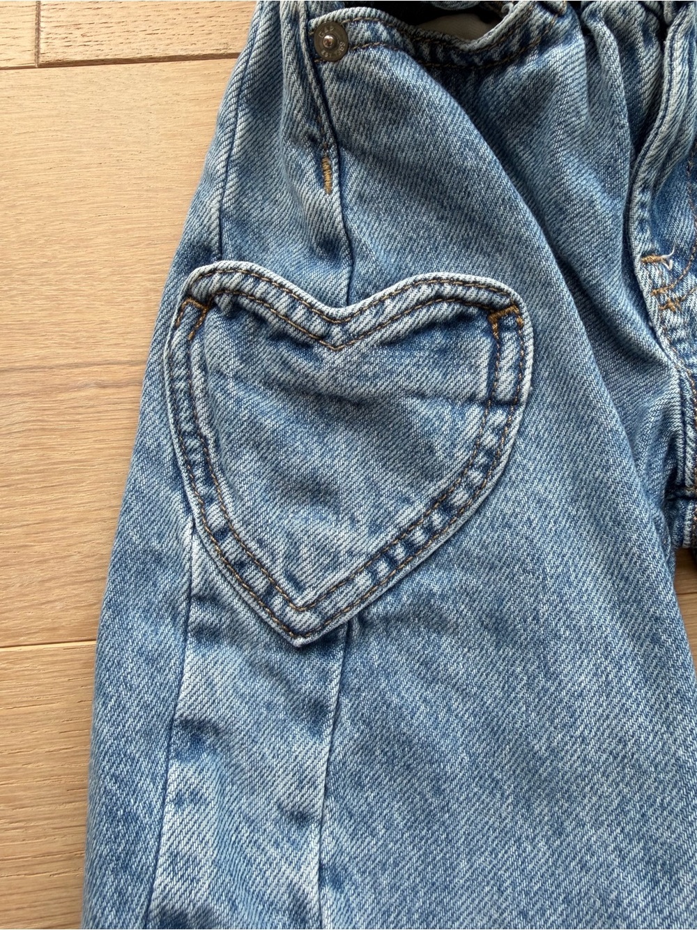 Gap Baby Heart Pocket Cargo Jeans 12–18M Denim - Picture 3 of 6